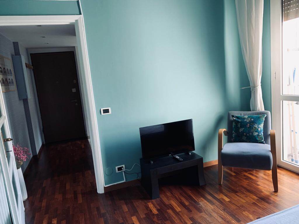 One bedroom apartment near De Angeli metro station