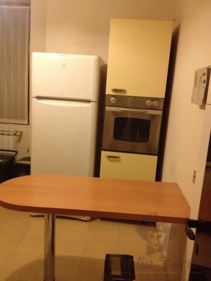 Four-room apartment in Milan