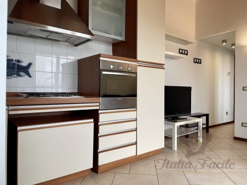 Two-room apartment metro Romolo